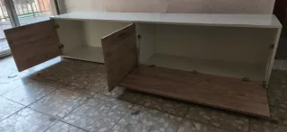 Mueble bajo TV / Estantería abatible