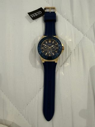 Reloj Guess Hombre Azul y Dorado