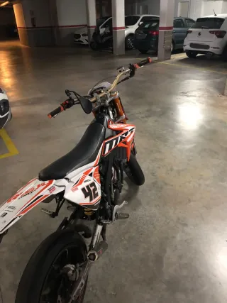 RIEJU MRT PRO 50cc Supermotard Naranja