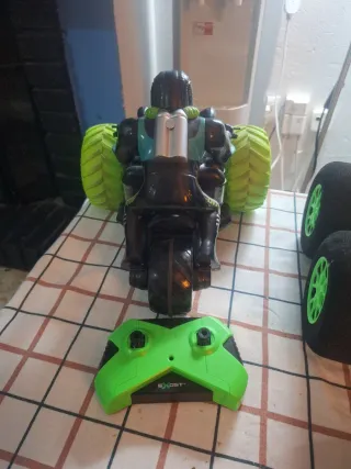 Coche teledirigido Exost con mando