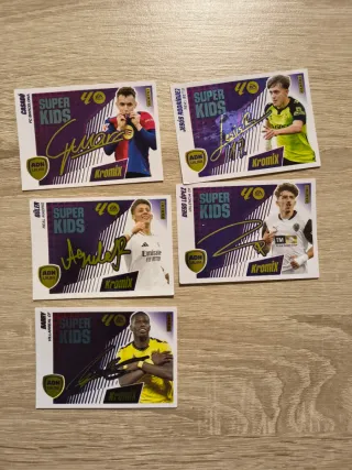 Lote cromos Liga Este 25-26 sin repetir