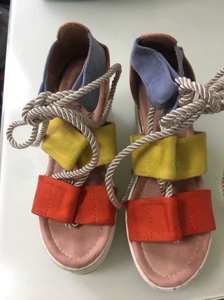 Sandalias romanas plataforma multicolor