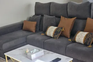 Sofá, Alfombra y Mesa de centro