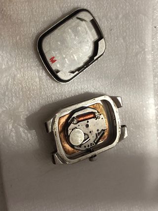 Reloj Citizen Dorado y Plateado