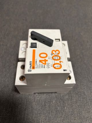 Interruptor Diferencial Merlin Gerin Multi 9 ID 40