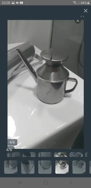 Jarra y aceitera antiguas acero/lata