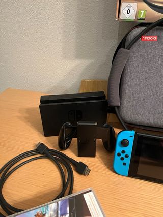 Nintendo Switch+ 5 Juegos + Mando Pro + Maletin
