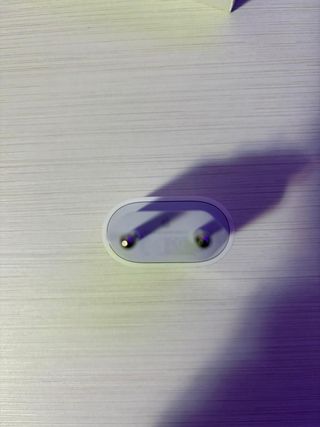 iPhone 15 Pro Max 256GB + cargador, protectores...