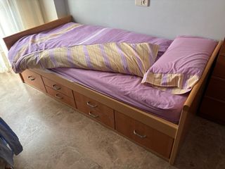 Cama madera con cajones
