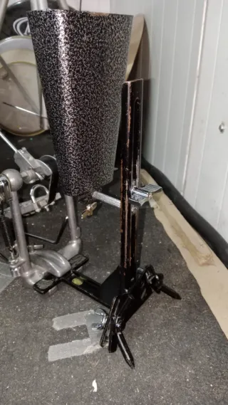 Soporte Cencerro con Pedal