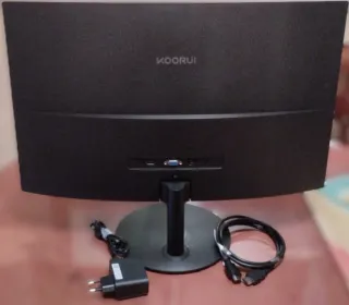 Monitor Curvo KOORUI 24"