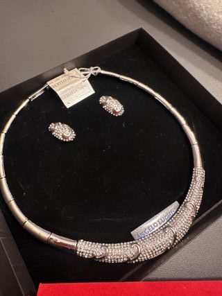 Conjunto pendientes y collar