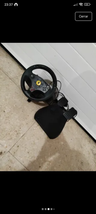 Volante Ferrari Thrustmaster para PC
