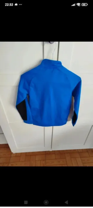 Chaqueta deportiva Puma niño Talla 8