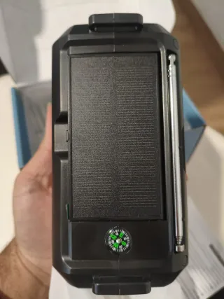 Radio emergencia solar y carga USB