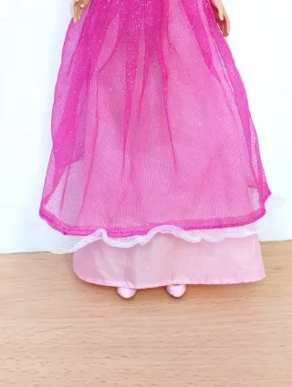 Muñeca Barbie pretty princess 2001