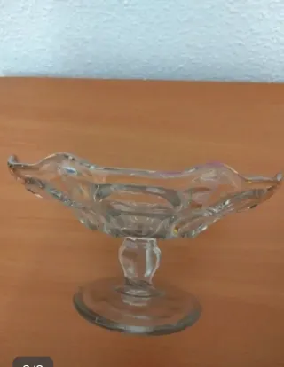 Frutero de cristal vintage, tiene más de 100 años