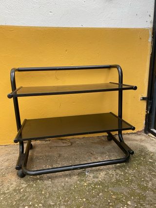 Estantería con ruedas