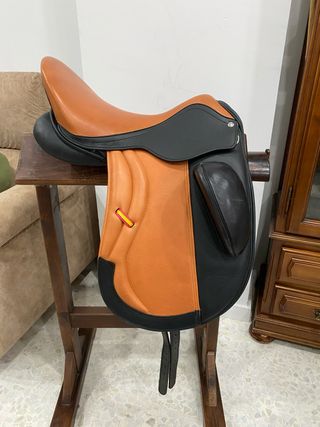 Montura inglesa de doma