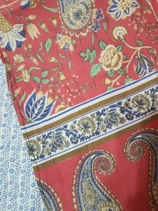 Tovaglia fantasia floreale e paisley