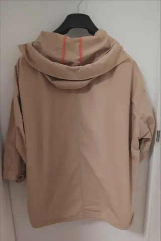 Parka Beige Talla Única (L/XL)