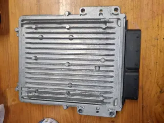 Centralita Motor Bosch Land Rover 4.4D V8