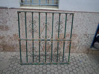 Reja de hierro maciza forjada
