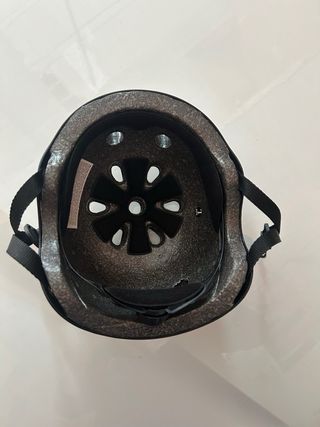 Casco Patinete y Skate Negro