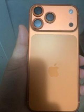 iPhone 17 Pro Max Arancione