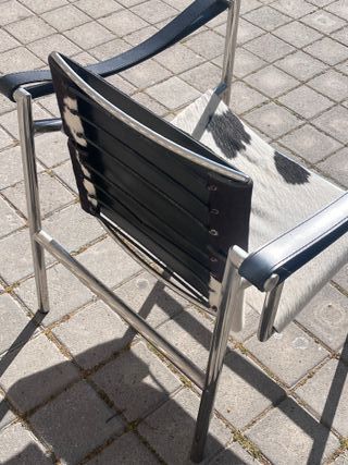 Silla diseño LC1 Piel y Metal