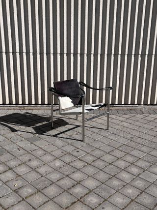 Silla diseño LC1 Piel y Metal