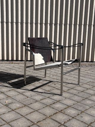 Silla diseño LC1 Piel y Metal