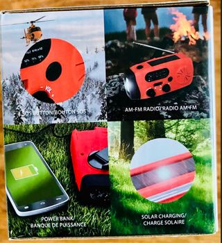 • Radiolinterna portátil solar 3 en 1 - 4000mAh •
