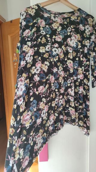 Camiseta oversize mujer Bershka Talla S-M ó 36-38