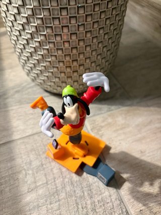 Pippo Kinder Sorpresa