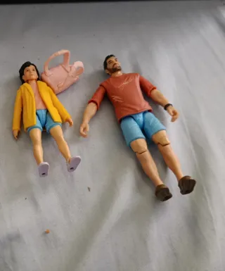 Figuras Jurassic World Reuben Delgado Isabella