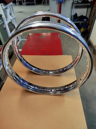 Juego llantas 1.60x18 moto clasica