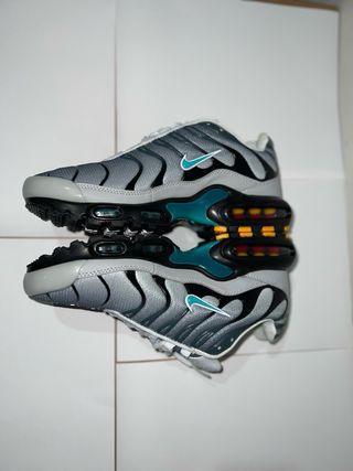 Nike TN 2026 Gris/Verde