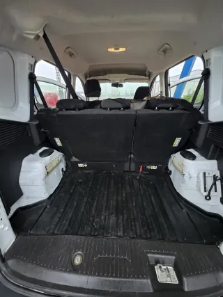 Ford E-Transit Courier 2019
