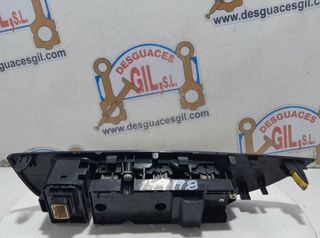 Mando elevalunas 8404002160 toyota corolla 1104595