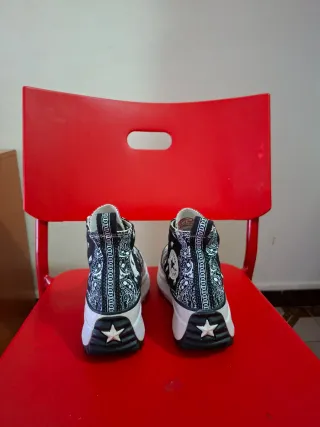 Converse Run Star Hike bandana