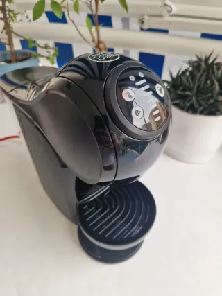 Cafetera Nescafé Dolce Gusto Negra