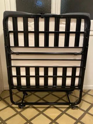 Cama Plegable Negra y Gris