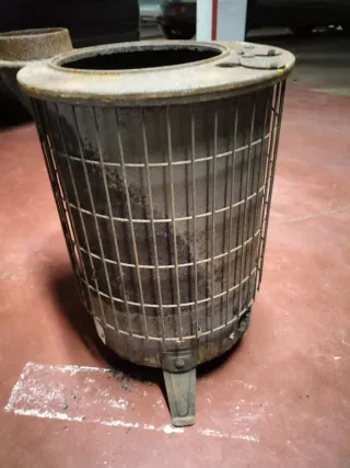 Estufa antigua de leña