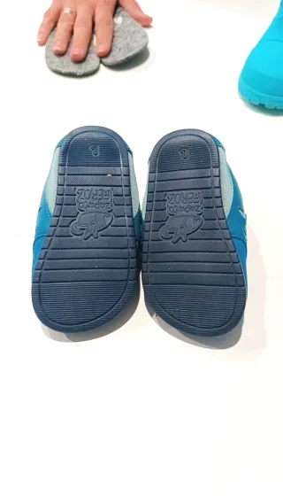 Zapatillas barefoot niño Talla l. Zapato feroz