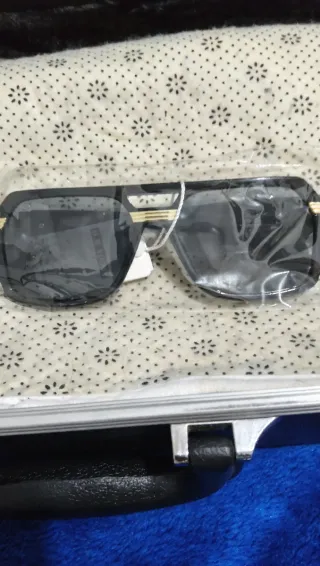 Gafas de sol azules y grises polarizadas