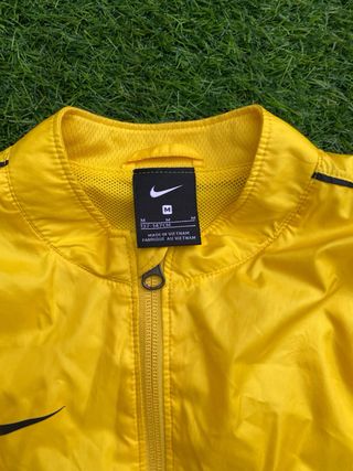 Giacca a vento bambino Nike gialla