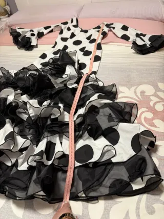 Vestido Flamenco Lunares Blanco y Negro