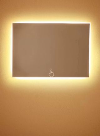 Espejo de baño moderno retroiluminado