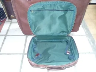 Juego de maletas de cuero marrón